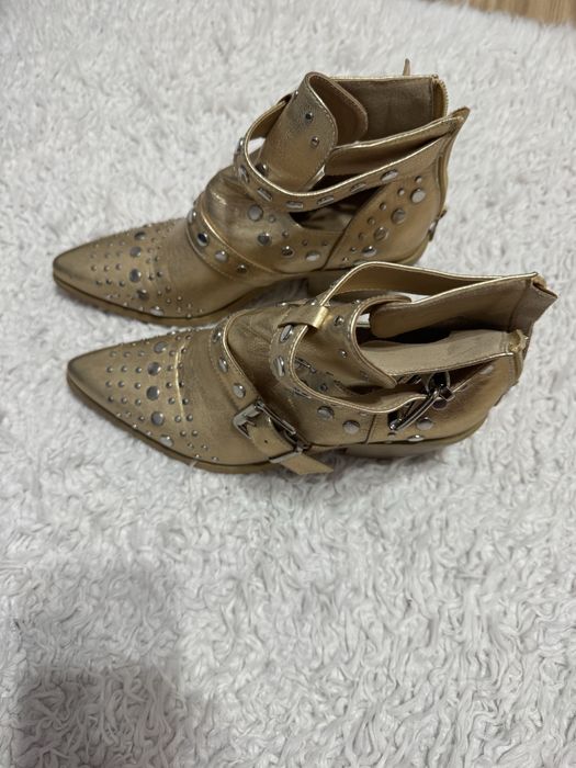 Vand pantofi nr 39