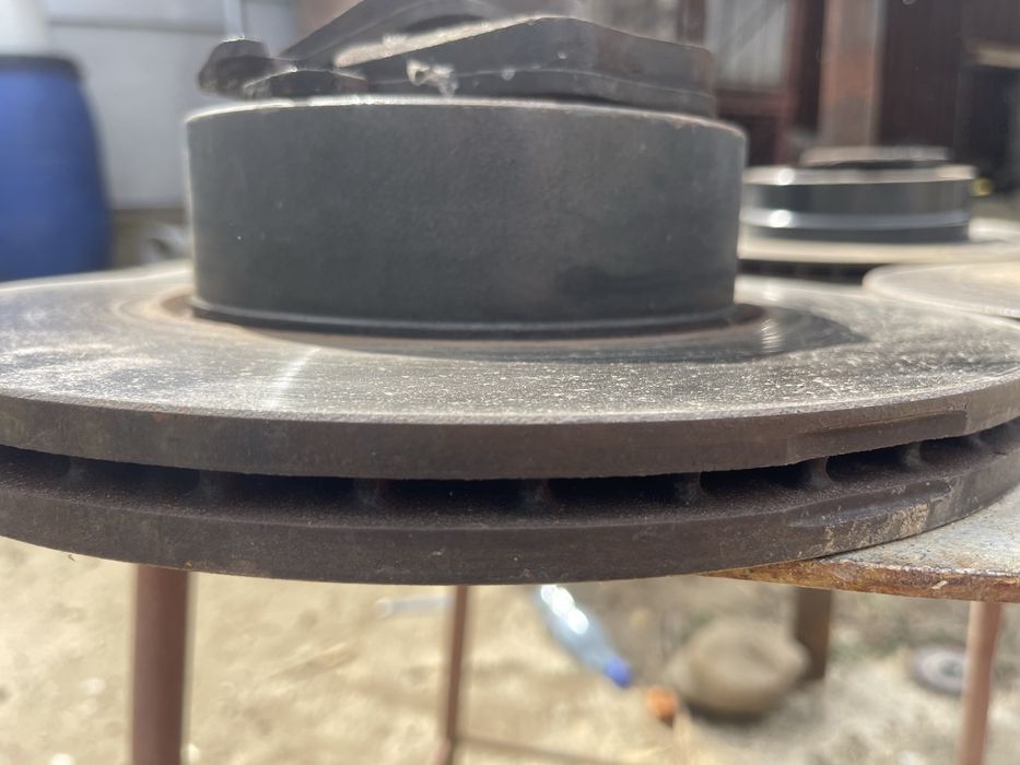 Vand discuri si placute brembo bmw e90