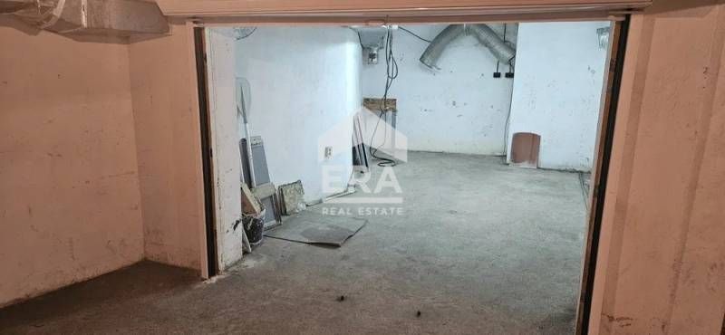 Продава се Гараж / Паркомясто в Варна, Център - 19 кв.м за 738 €/кв.м - Снимка #5