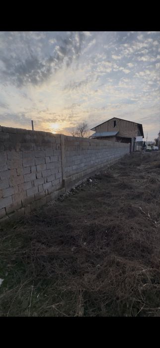 Юнус обод. Зенитда Ер булиб хам сотилади Кадастр килинган сотилади.