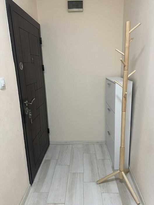 Дава се под наем Двустаен апартамент в Варна, Левски - 45 кв.м за 357 € - Снимка #1