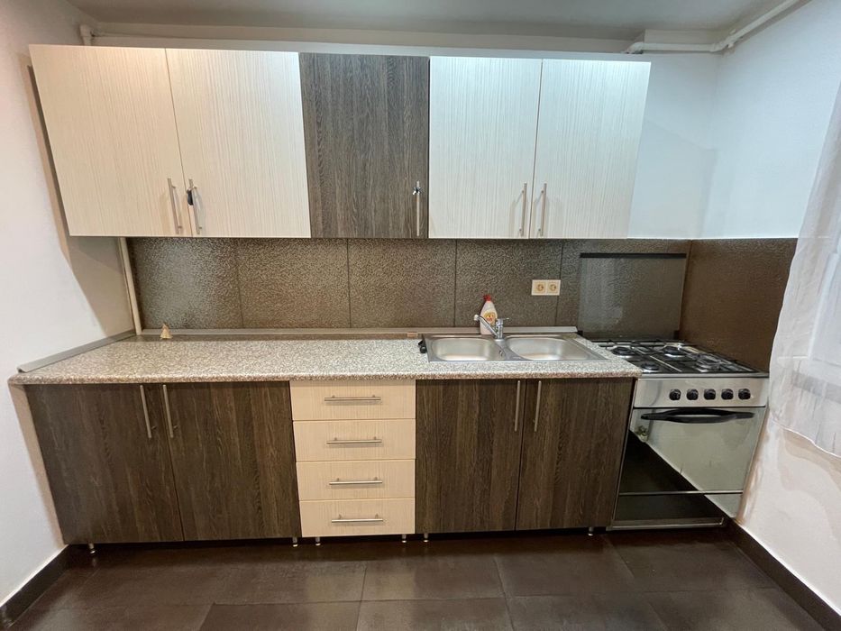 Inchiriez apartament cu 2 camere Brasov