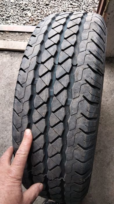 Продам комплект шин