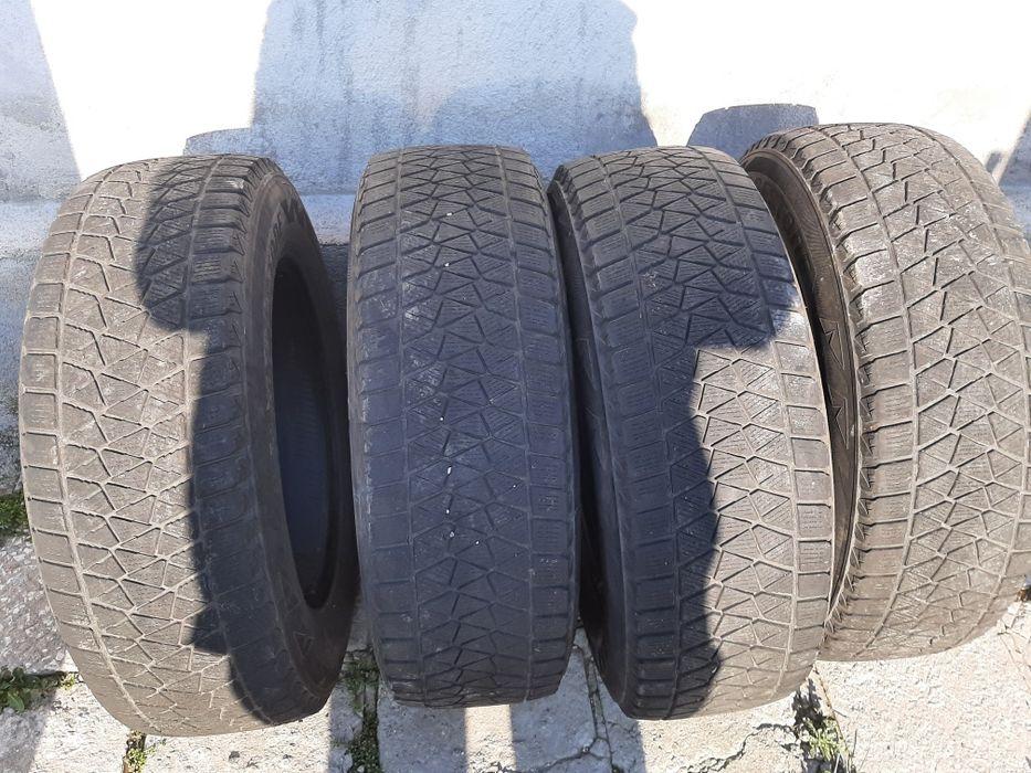 Зимни гуми за джип