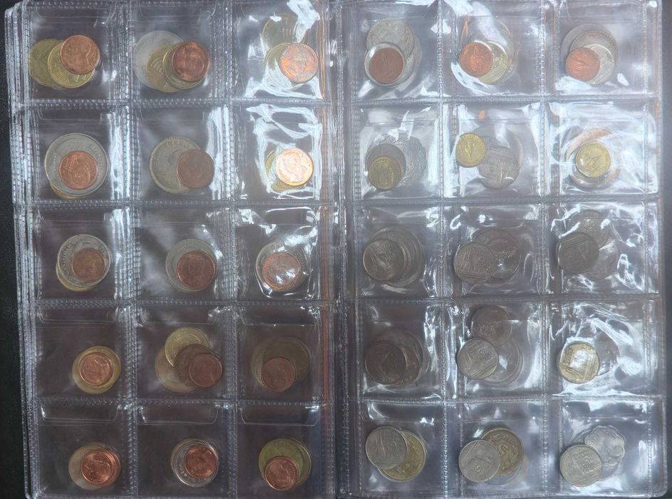 монети 4 държави  150 бр