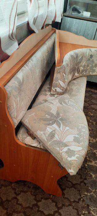 Кухонный угловой диван