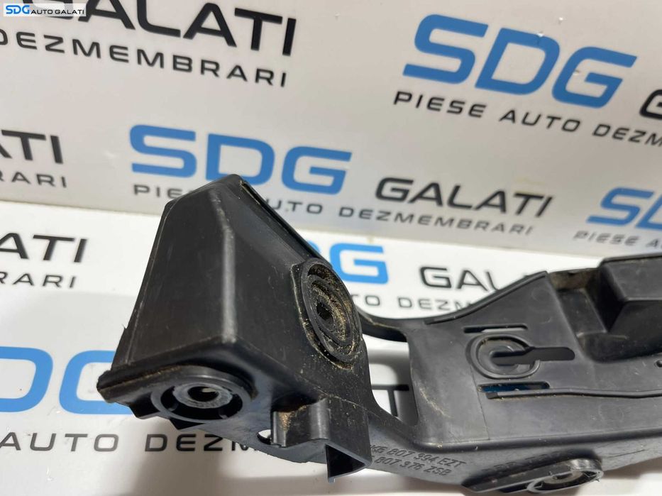 Suport Ghidaj Dreapta pentru Bara Spoiler Spate Volkswagen Golf 5 Hatchback 2004 - 2008 Cod 1K6807394 1K6807376 [V0193]