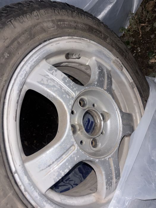 Комплект 185/60/R14 с дисками Status