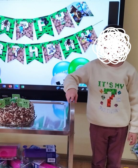 Комплелт Пуловер Pixi Minecraft за рожден ден