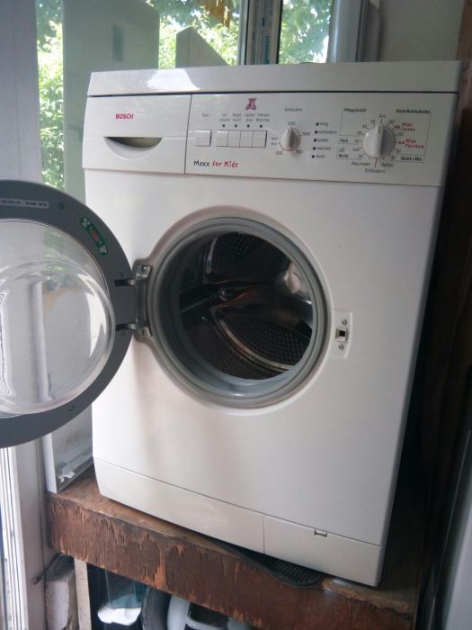 Masina de spalat rufe BOSCH 1200 rotatii primim BuyBack la schimb