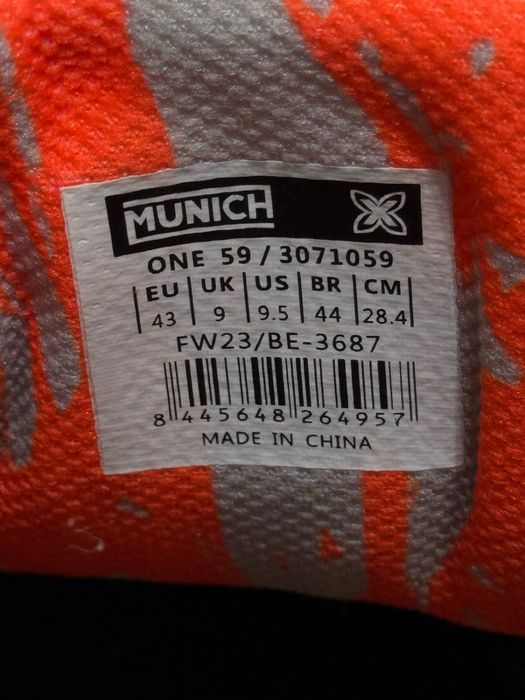 Срочно Продам бутсы munich желтый