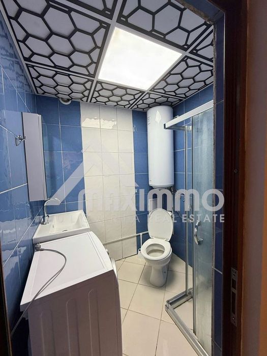 Продава се Тристаен апартамент в Варна, Левски - 80 кв.м за 2419 €/кв.м - Снимка #7