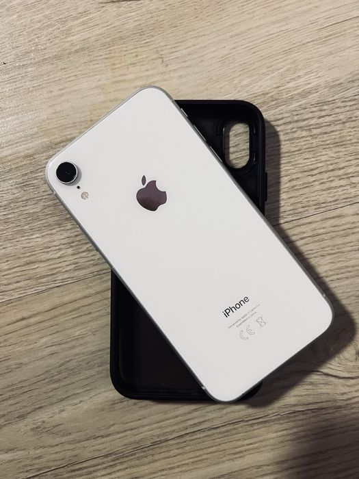 Продается идеальная iPhone XR
