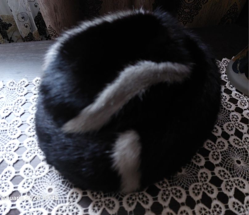 Vând caciula damă nouă