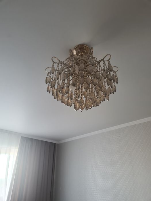 Люстра в отличном состоянии