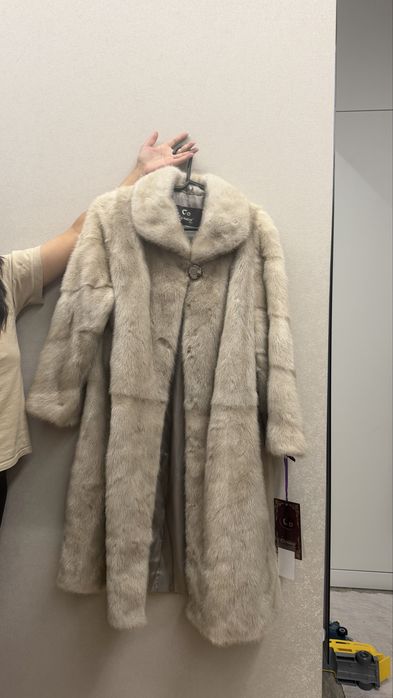 Продам новый норковая шуба с этикеткой брендовый греция