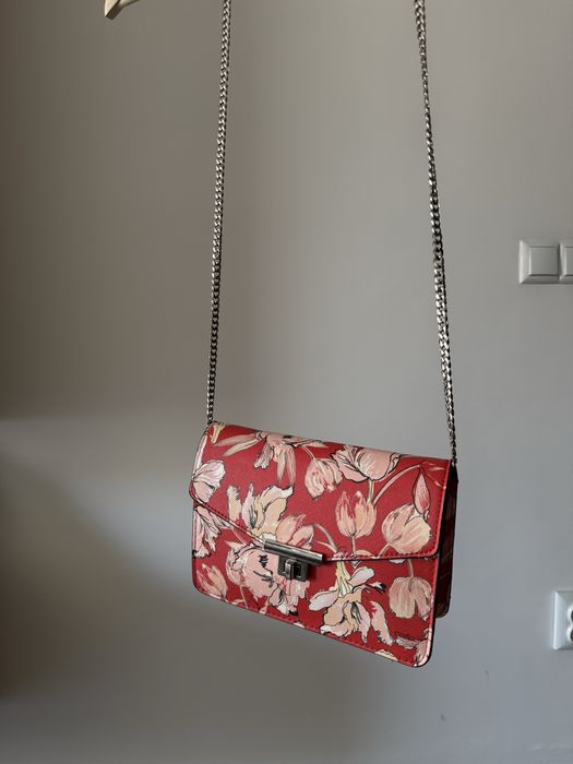 Чанта mango с флорални мотиви