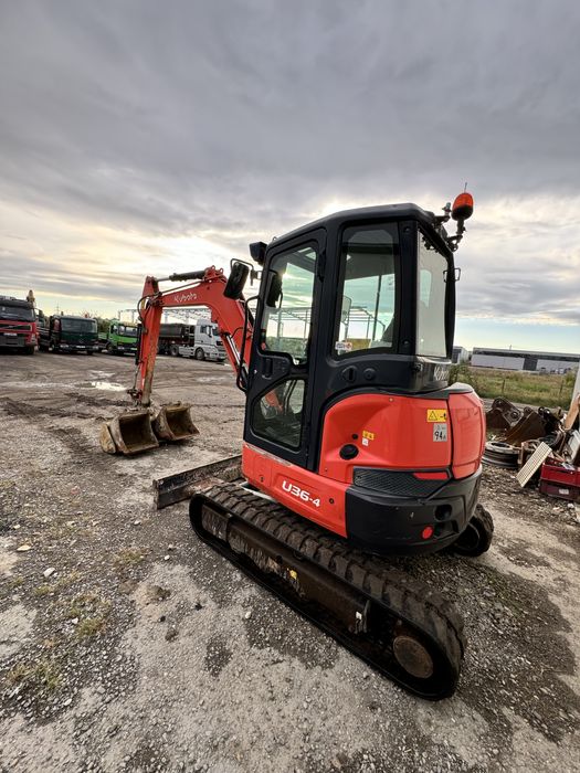 Vand sau inchiriez miniexcavator 3.9 tone si basculanta 7.5 tone