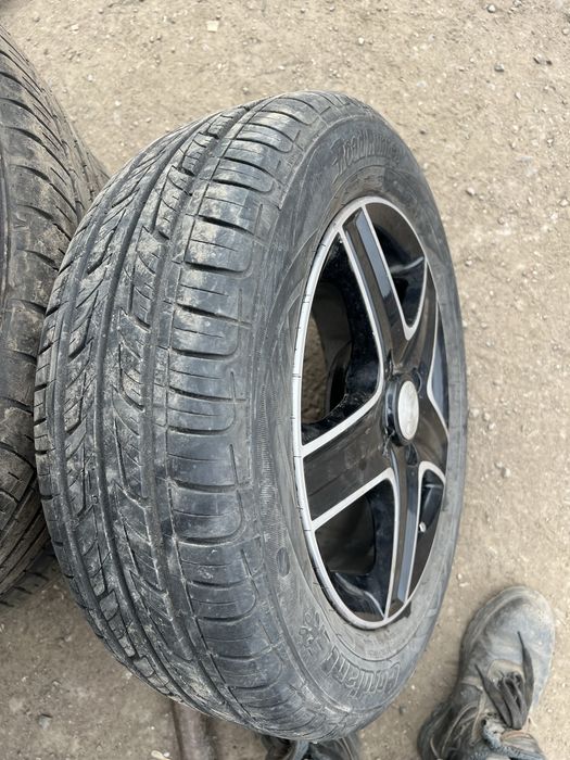 Продается шина вместе дисками комплекте на 14