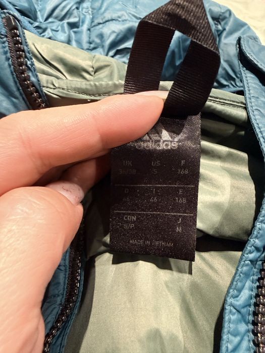 Куртка б/у оригинал adidas