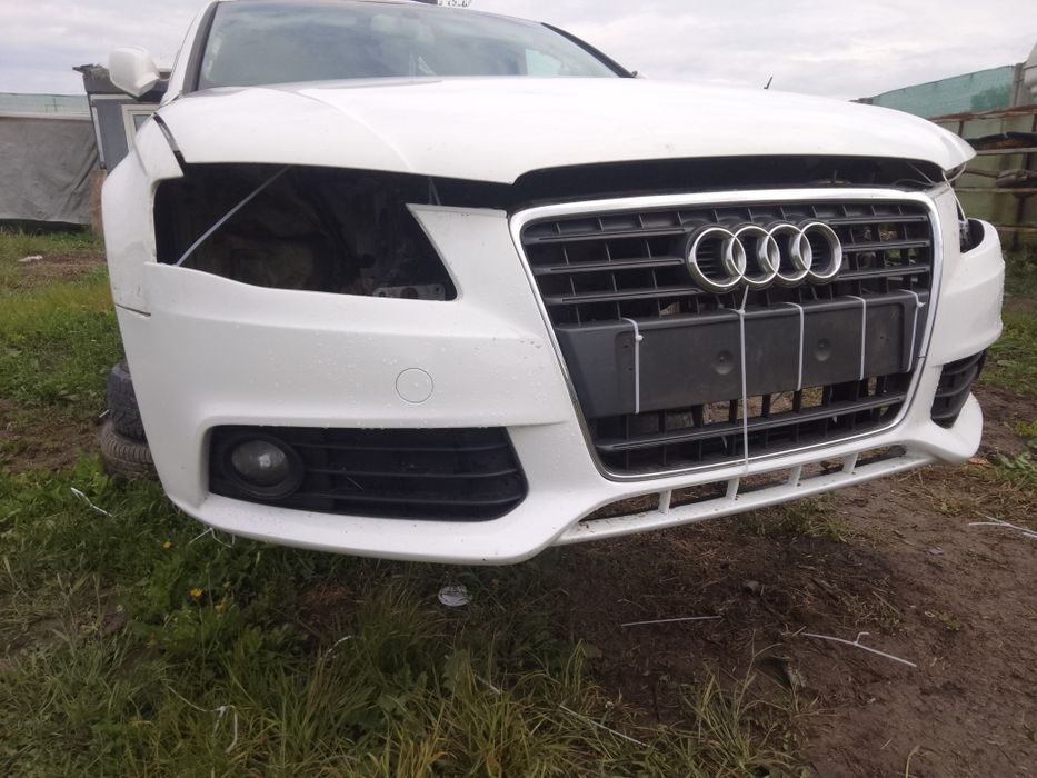 Dezmembrez Audi A4 B8 Anul 2010