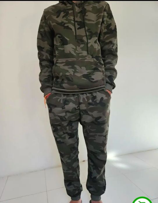 Продам костюмы на флисе