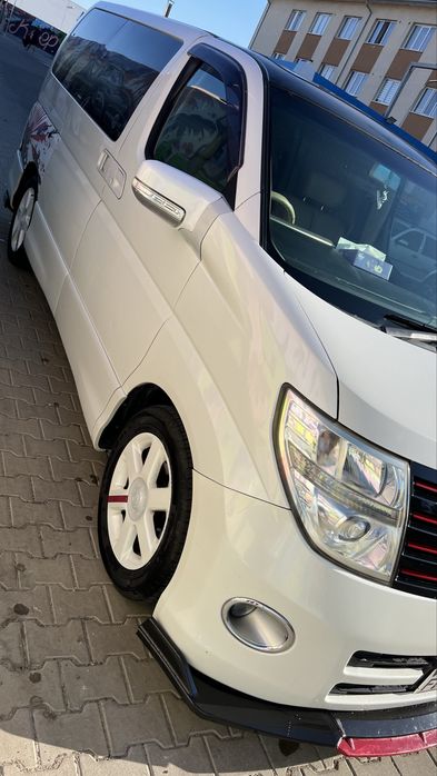 NISSAN elgrand e51