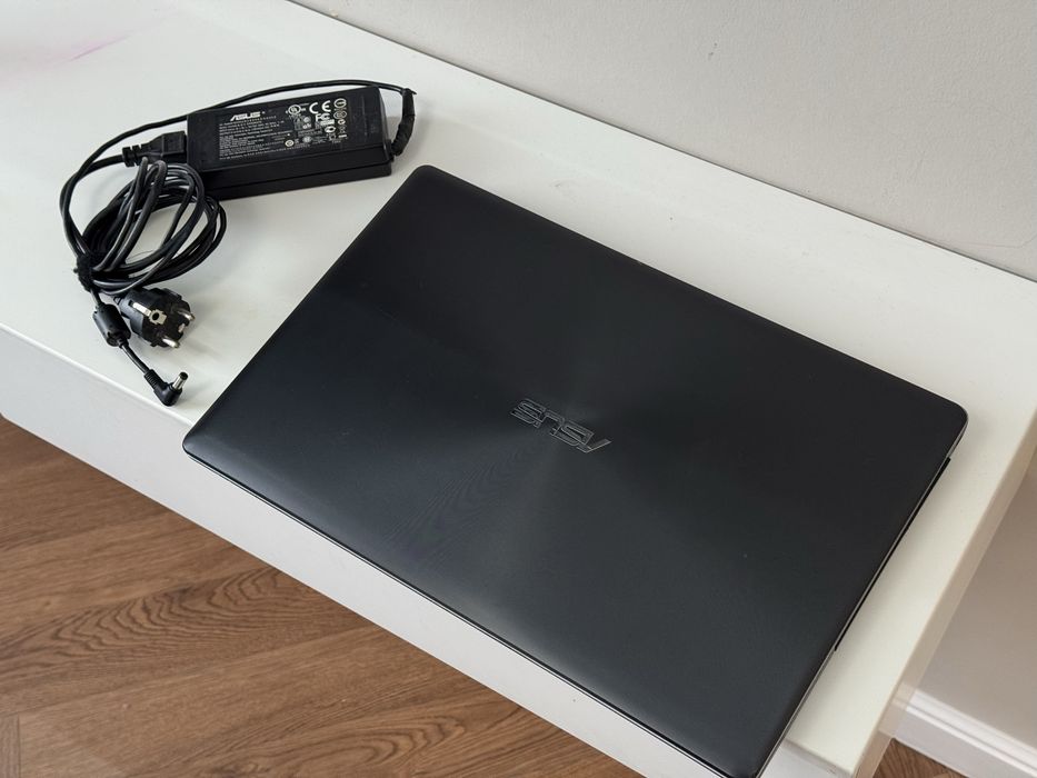 Ноутбук ASUS X550CA