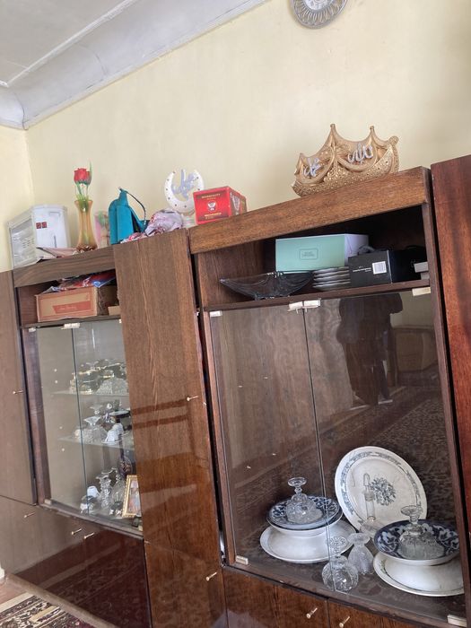 Sotiladi sifati juda yaxshi baquvvat eski raseski stenka hamma jixozla