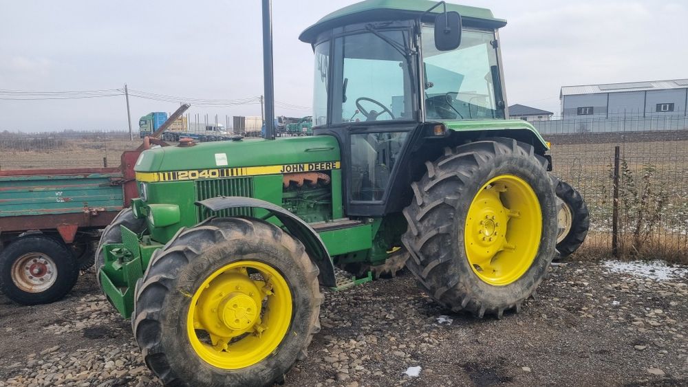 John Deere 2040  tractor 4x4