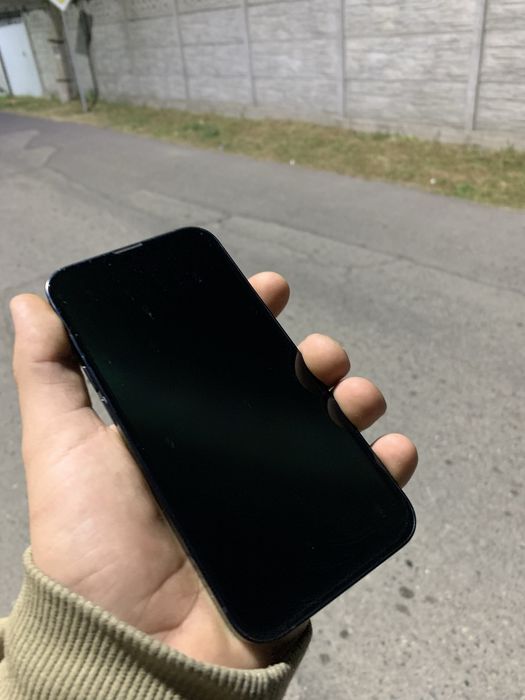 продам iphone13 срочно