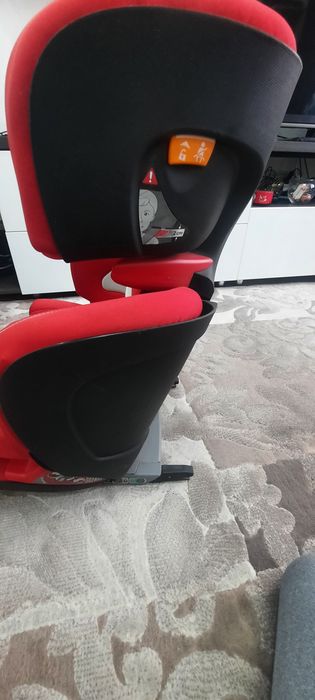 Автокресло Chicco 15-36 кг