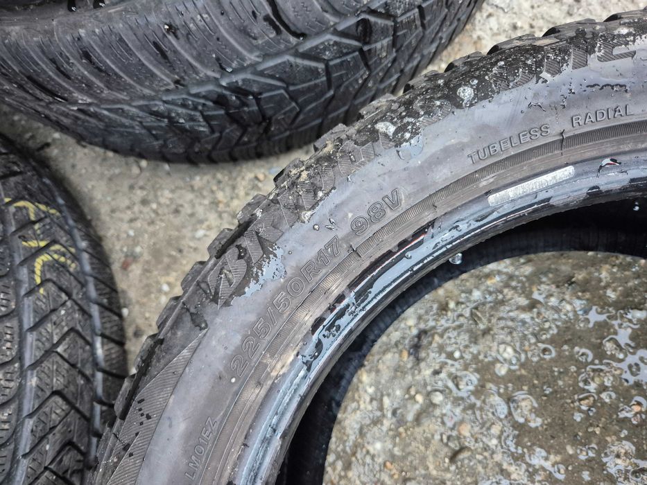 2 Anvelope M+S - 225/50/17 - Bridgestone - Stare BUNA DOT 2020