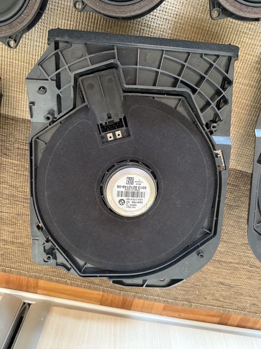 Sistem audio complet BMW F30 F31 F34 – subwoofere + difuzoare + HU OEM