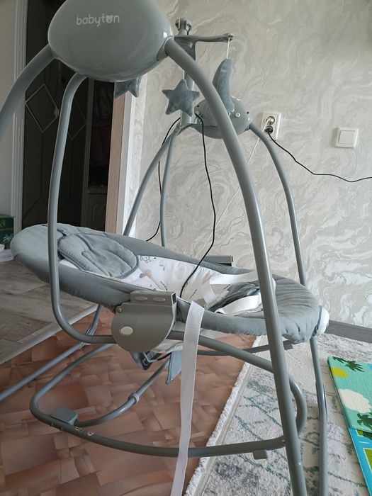 Продам электрокачелю, шезлонг