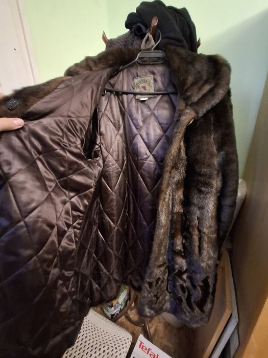 Запазено Космато палто