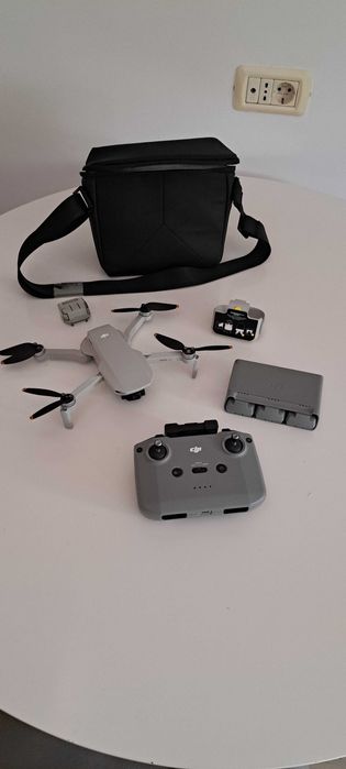 Drona DJI Mini 4k (Fly More Combo)