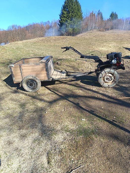 Motocultor vyema 16cai  cu remorcuță făcut ă de mine și freze.