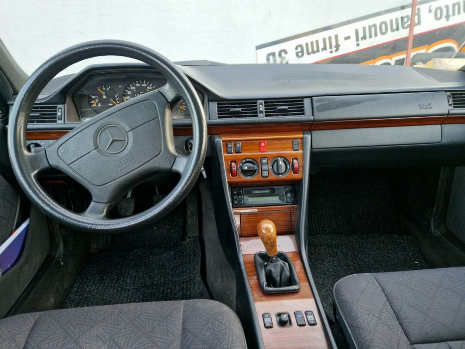 Mercedes W124 2.2