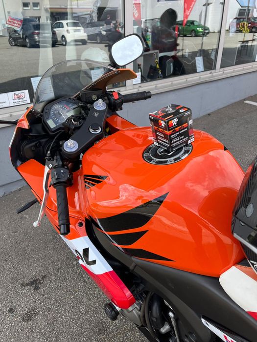 Motocicleta Honda CBR600RR PC37