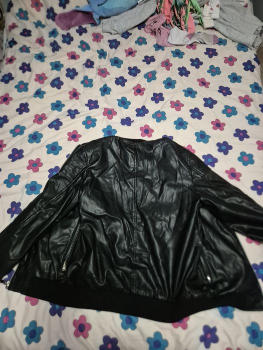 Geaca de piele (imitație) mărime universala