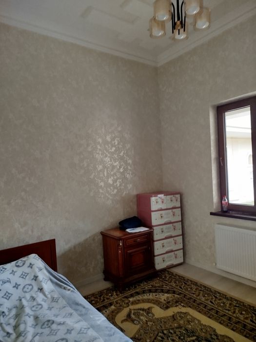 Юнусобод тумани Отчопар 1  махалласида уй сотилади