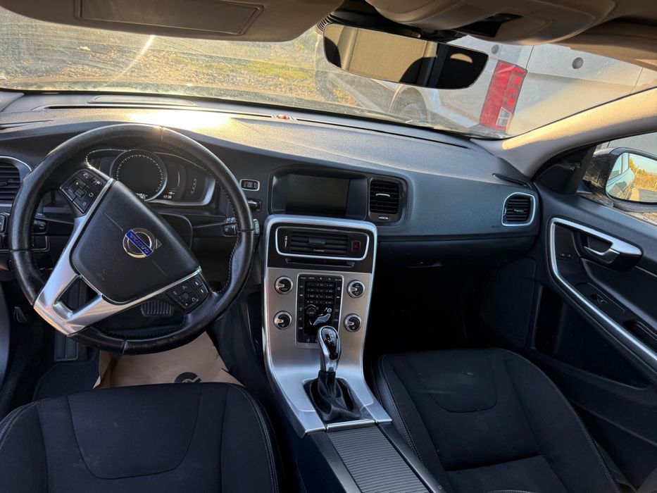 Volvo V60 Cross Country 2016