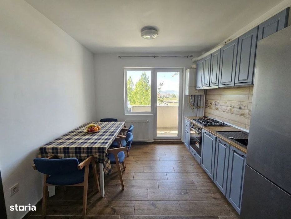 Apartament 2 camere mobilat, 55 mp, decomandat, etaj intermediar, zona
