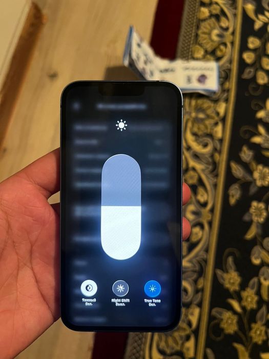 Айфон 13 в хорошом состояний