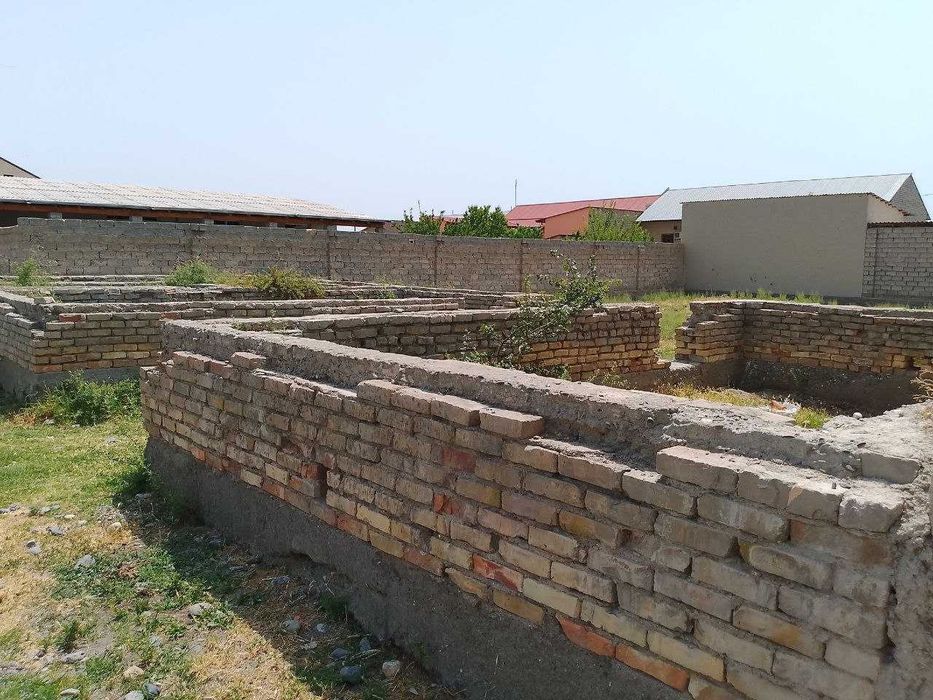 6 sotixli yer sotiladi