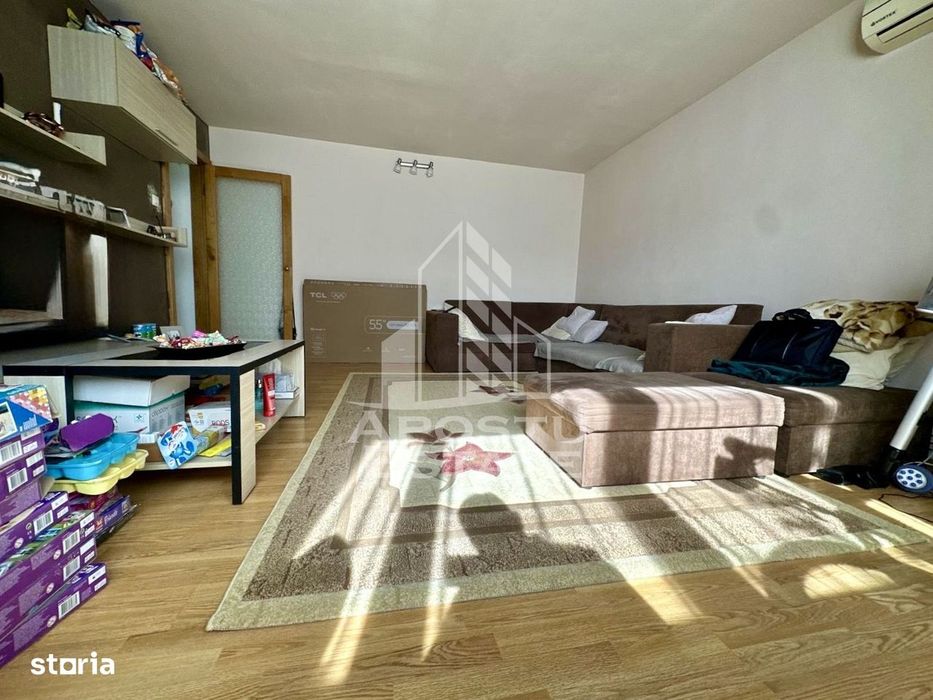 Apartament de vanzare cu 3 camere de vanzare, zona Sagului, Timisoara