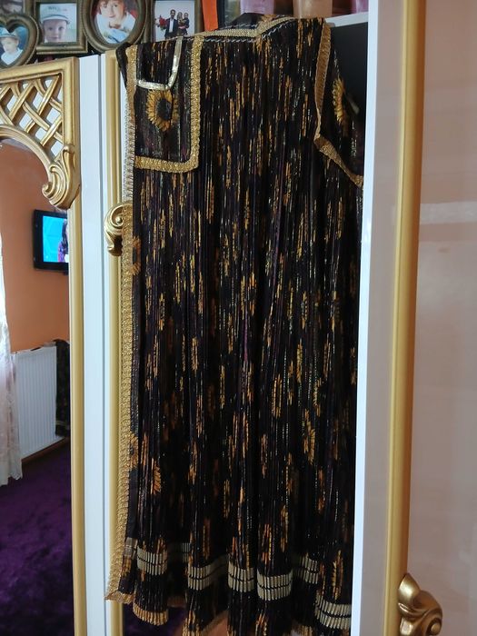 Fuste si bluzepentru dansuri tiganesti