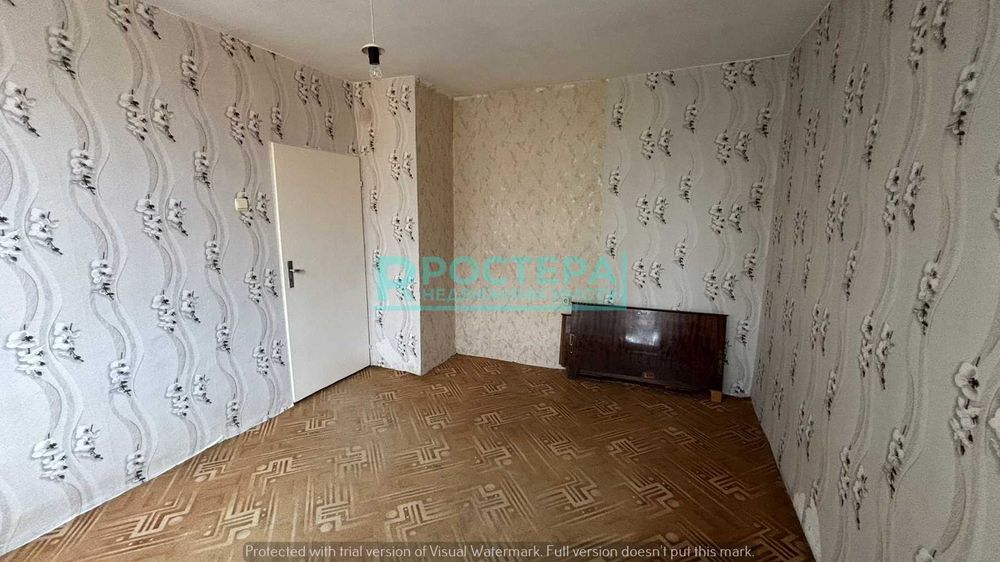Продава се Двустаен апартамент в Търговище, Център - 68 кв.м за 612 €/кв.м - Снимка #2