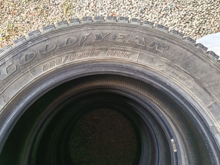 Продам зимние шины